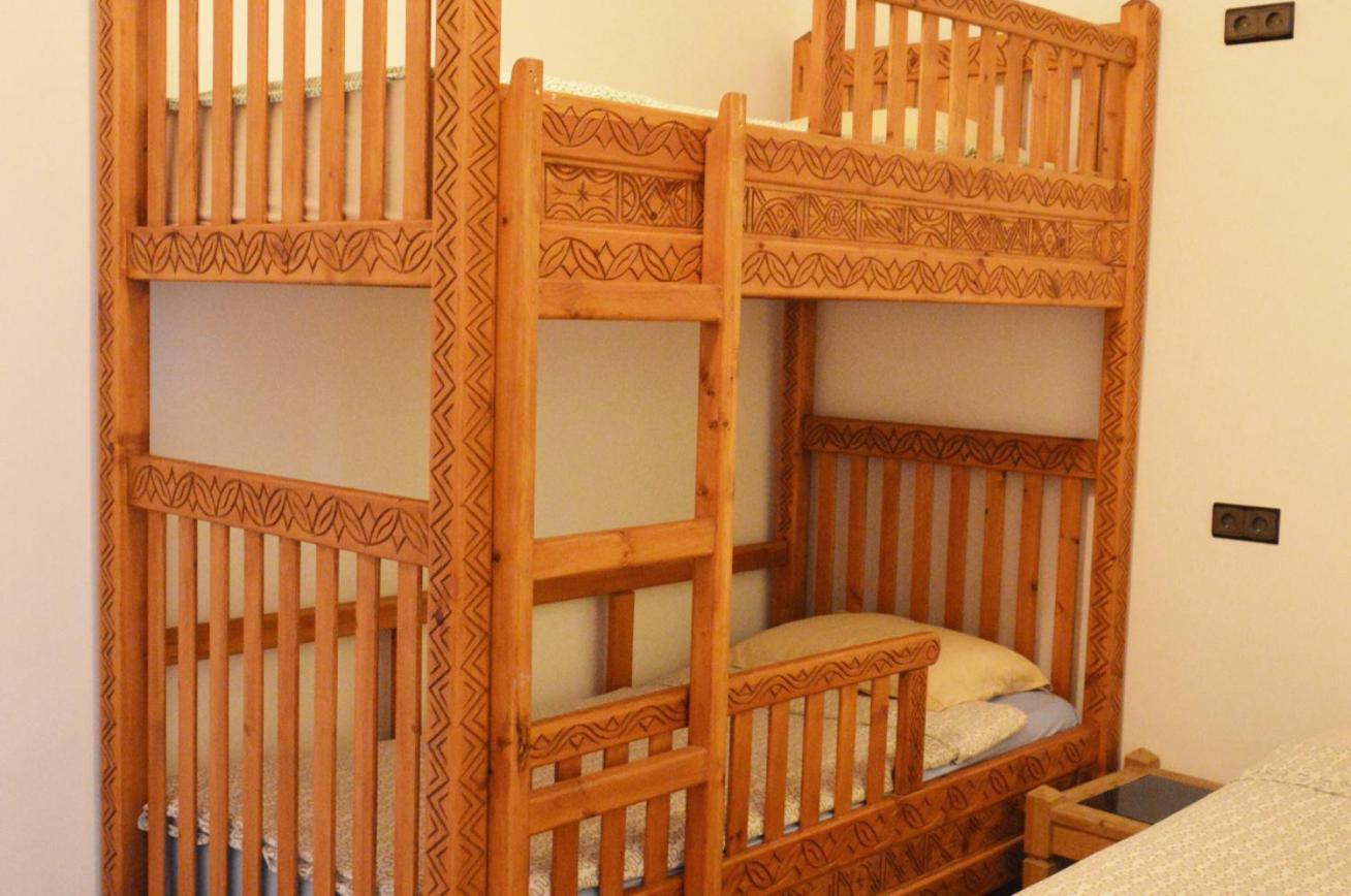 ซันเซ็ท เซิร์ฟเฮาส์ Hostel Tamraght ภายนอก รูปภาพ